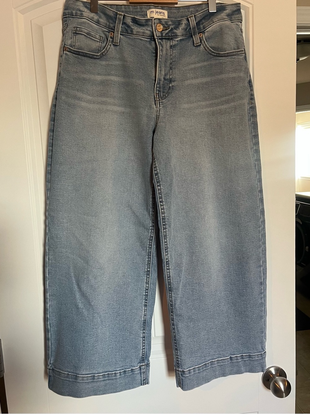 Maurices High Rise Wide Leg  Cropped Jeans—Size 12 (new without tags)